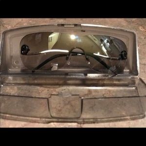 Robert Cavalli Sunglasses EUC with Case firm price